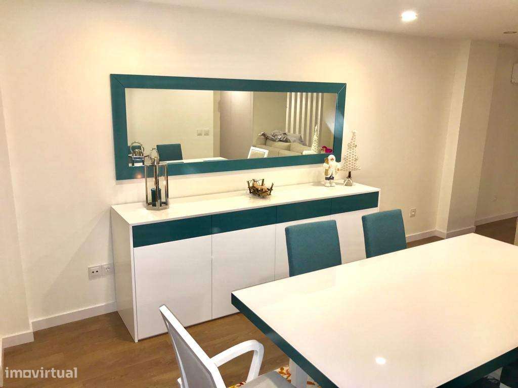 Apartamento T3 Mobilado de Sonho em São Vicente-4