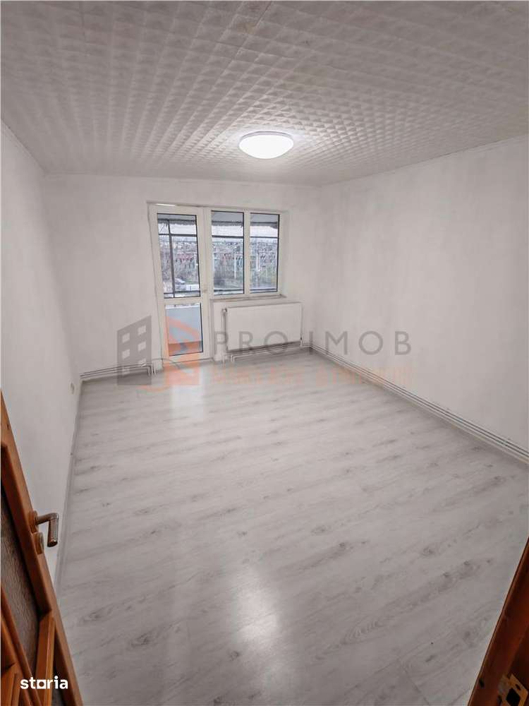 Apartament 2 camere decomandat in Micro 14, Buzau-0
