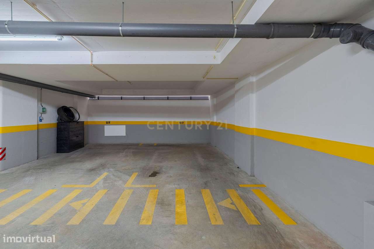 Apartamento T2 Novo e Vista Premium para a Serra | Setúbal-20