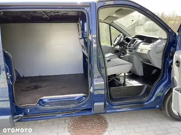 Opel Vivaro - 18