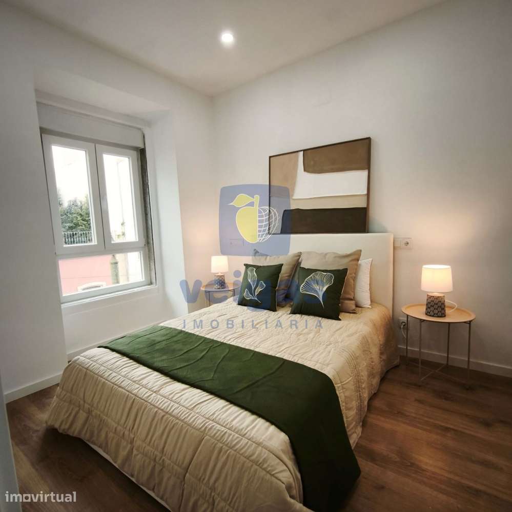 Apartamento renovado com 3 quartos em Benfica Lisboa-18