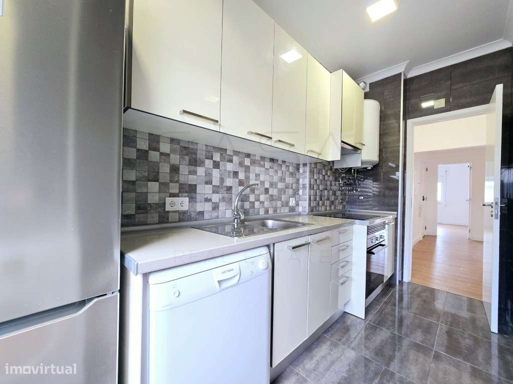 Apartamento de 3 assoalhadas no Bairro do Liceu para arrendar - Grande imagem: 4/19