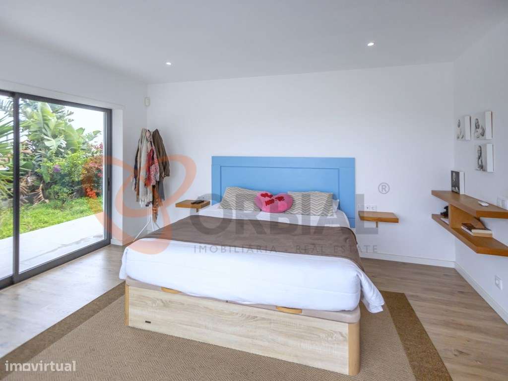 Moradia para venda em Albufeira com 6 quartos e piscina-26