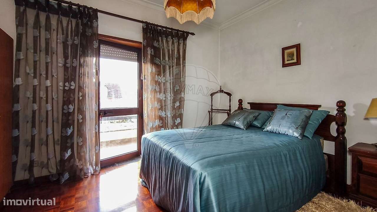 Moradia T6 para venda-19