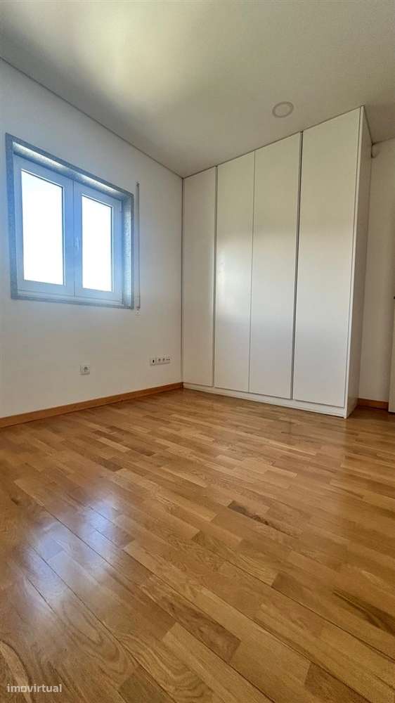 Moradia Isolada T3 Venda em Mafamude e Vilar do Paraíso,Vila Nova de G-13