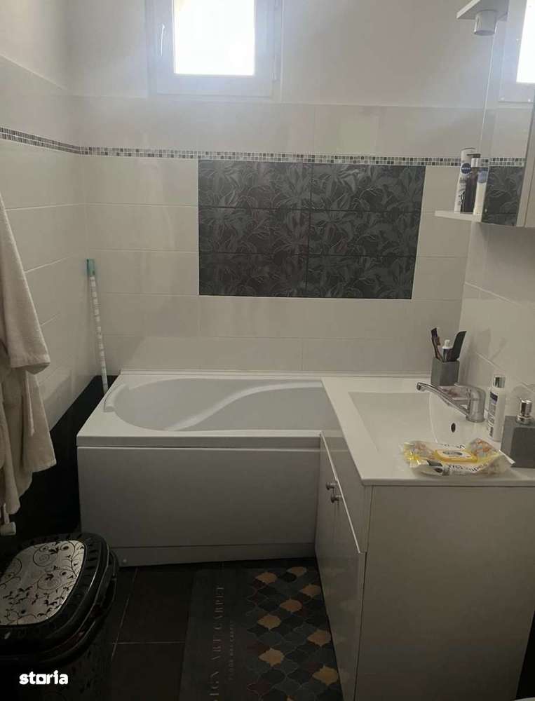 Vânzare apartament 4 camere, strada Brăilei, Micro 18-3