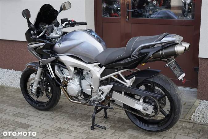 Yamaha FZ - 3