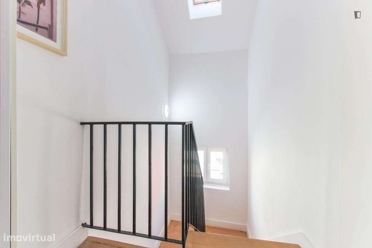 Quarto - localizado em Alameda Lisbon - Grande imagem: 4/9