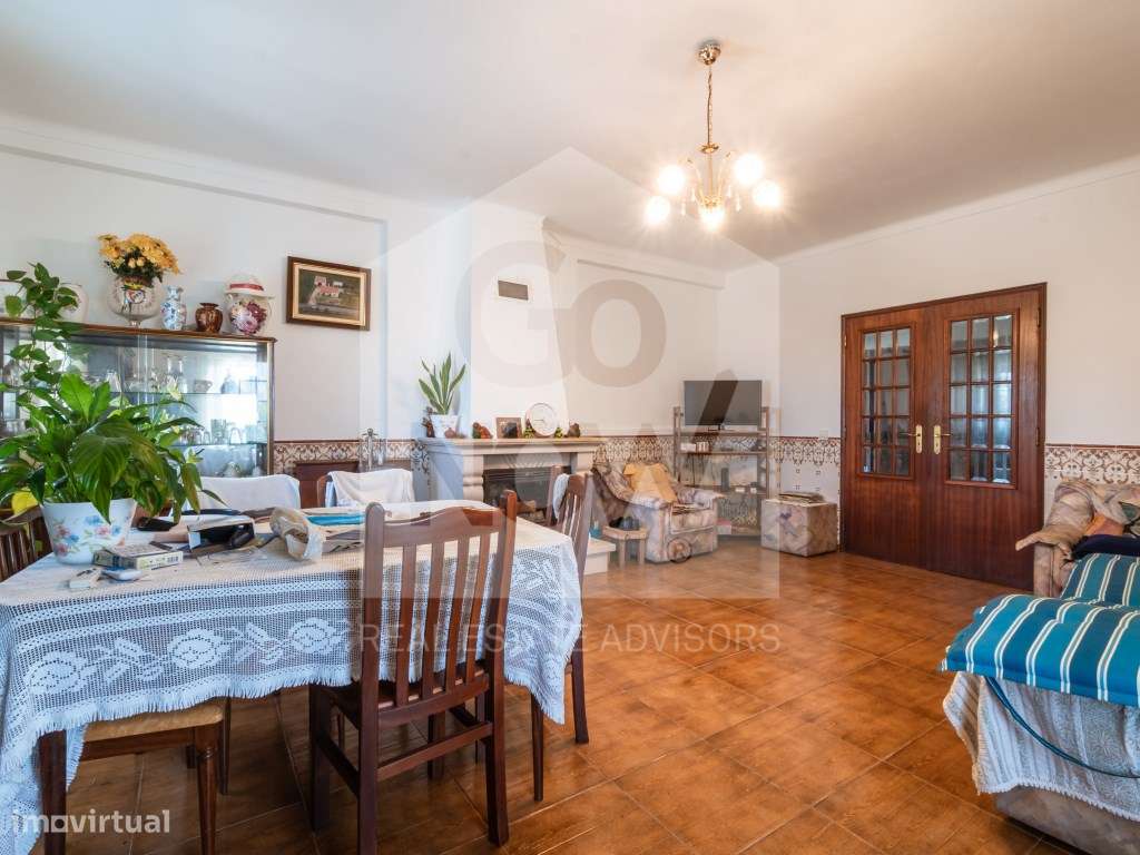 Moradia T2 em muito bom estado de conservação em Vale da Pedra, Car... - Grande imagem: 4/30