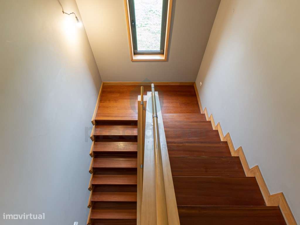 Moradia T5 em Vilarinha-43