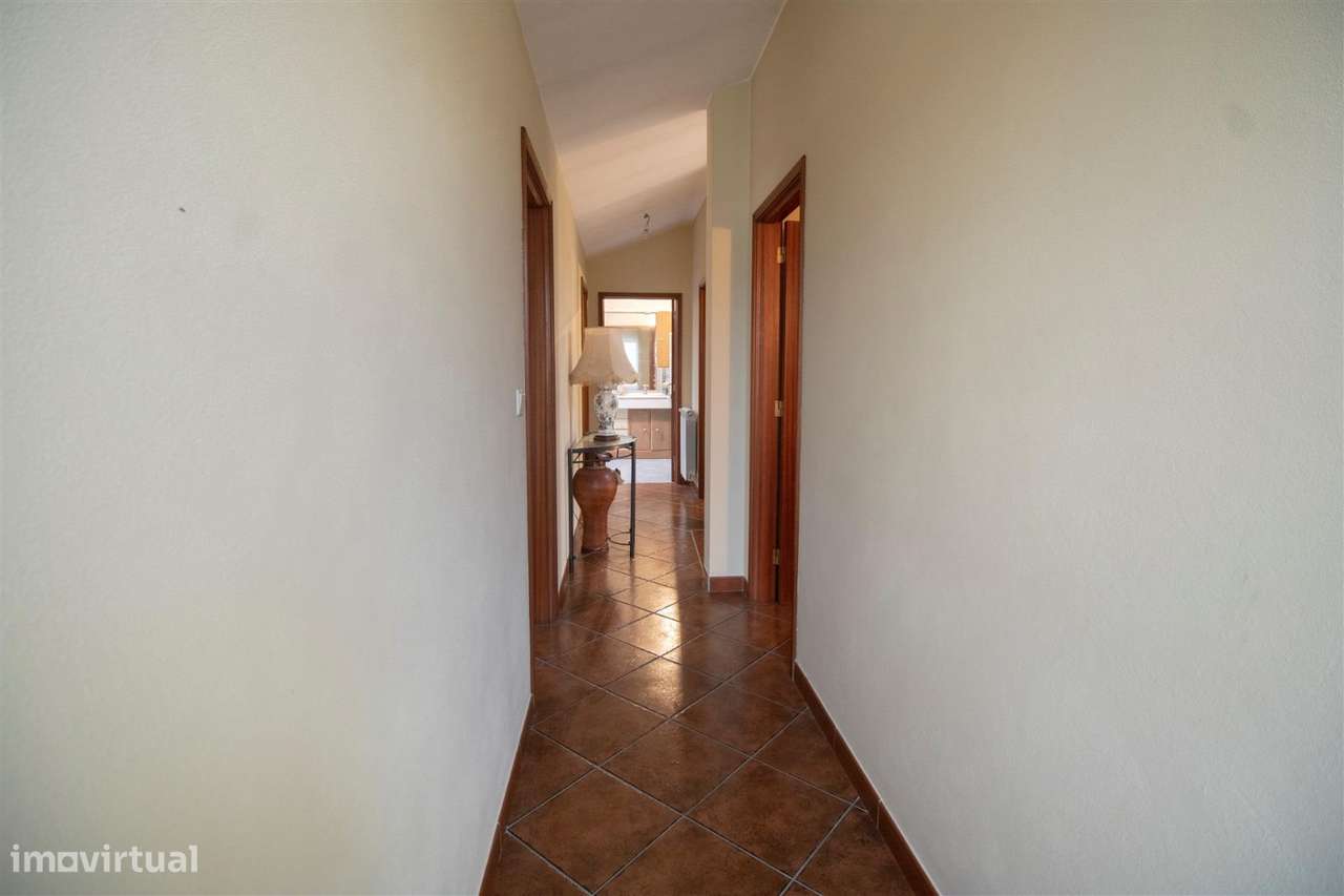 Moradia Geminada T5, Forjães-14