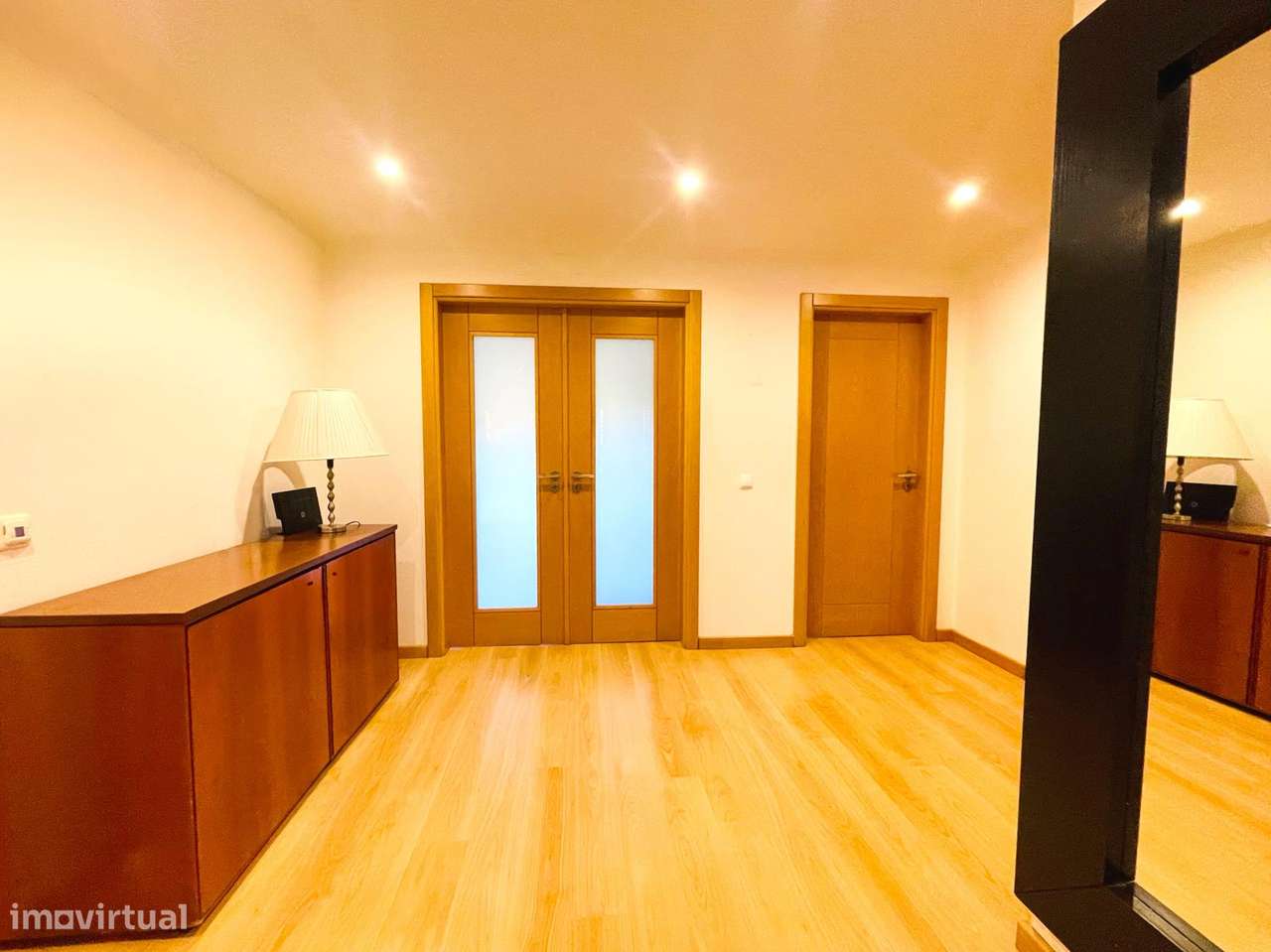 Apartamento T2 em Condomínio com Piscina – Alcabideche, Cascais-9