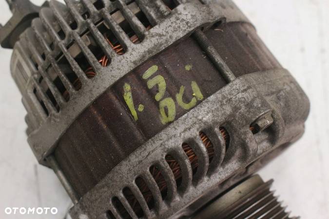 Alternator Renault Laguna III 8200960533 1.5 DCI - 9