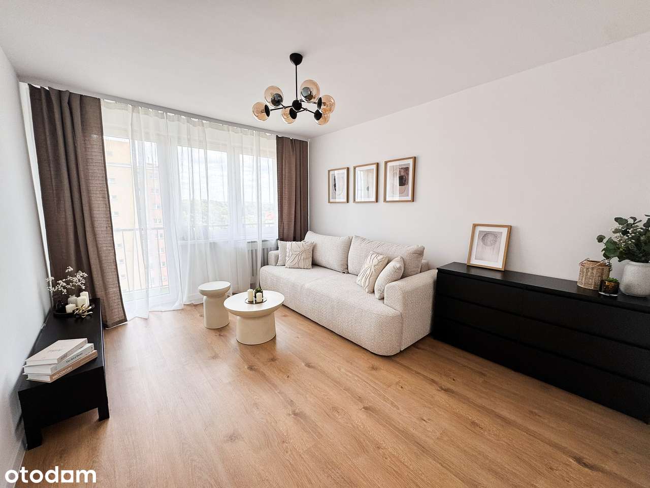 os. Hutnik| 2 pokoje po remoncie| dwustronne| oddzielna kuchnia|balkon