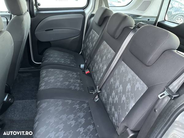 Opel Combo - 11