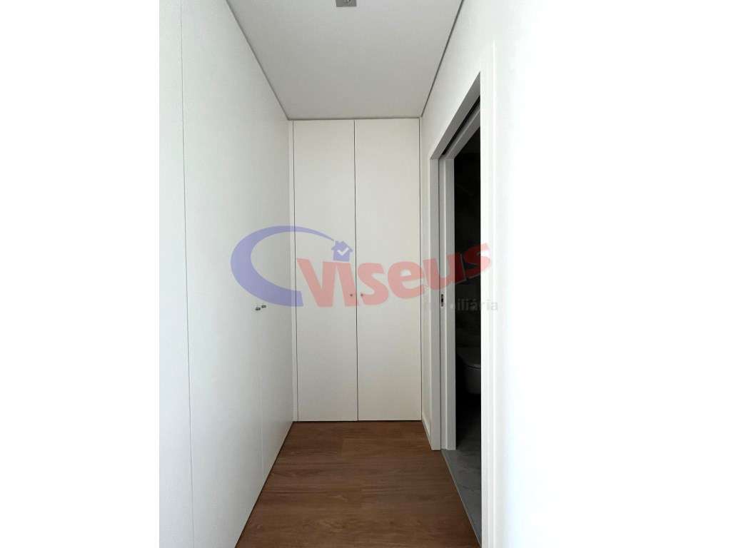 T4 Penthouse com Terraço Canidelo-18
