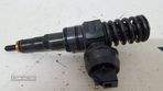 Injectores Volkswagen Passat (3B3) - 2