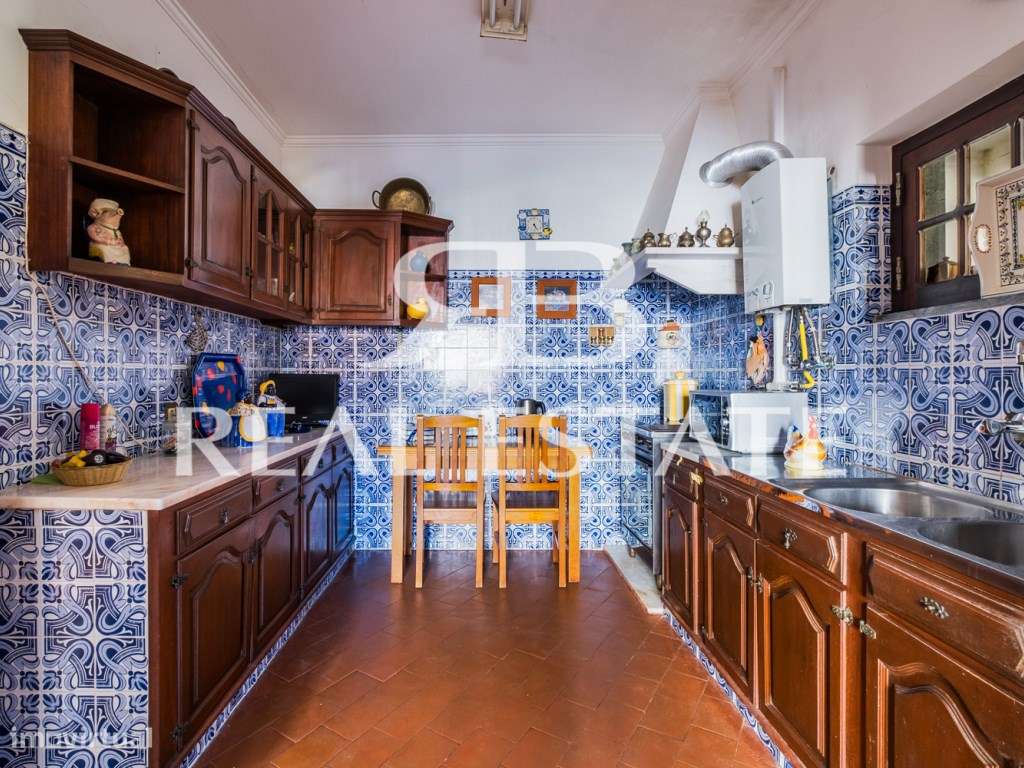 CASA T5 + JARDIM +VISTA + ADEGA + GARAGEM |ANEXO - V.N.AZEITÃO-14