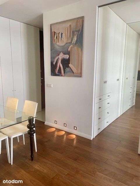 Ciche mieszkanie w budynku Trio-15