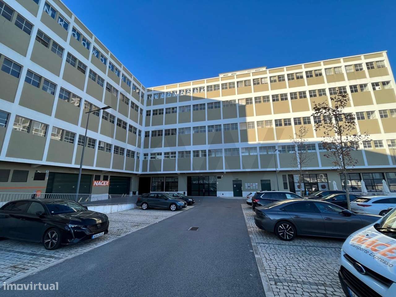 Armazém em Marvila junto ao Rio - Grande imagem: 5/18