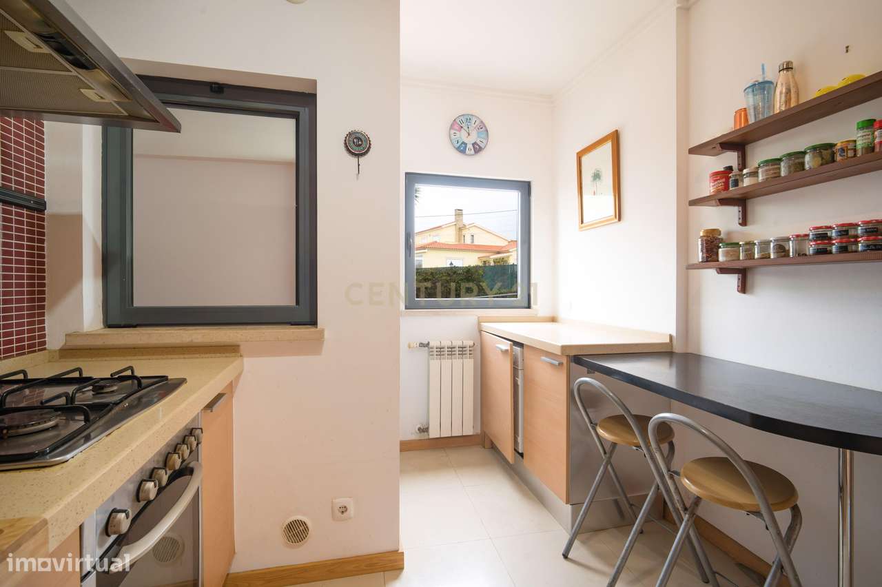 Onde o Mar é Vizinho: Moradia T2+1 com Vista Panorâmica-8