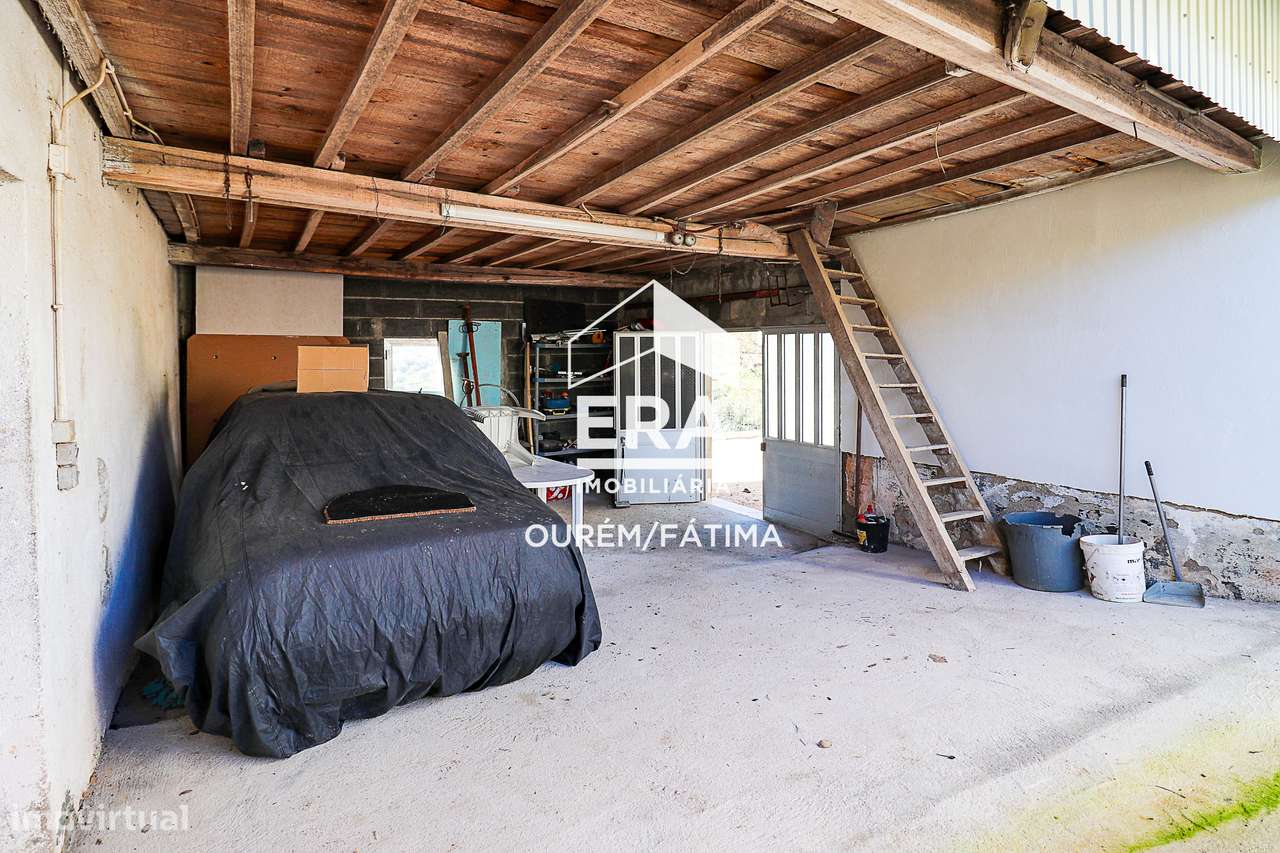 Moradia T3 inserida num terreno de 1.268m²-17