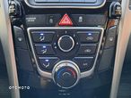 Hyundai I30 blue 1.6 CRDi YES Silver - 23