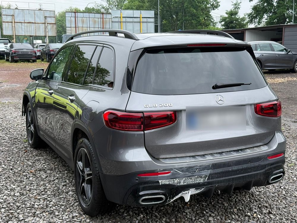 Mercedes-Benz GLB 200 AMG Line 7G-DCT 2024