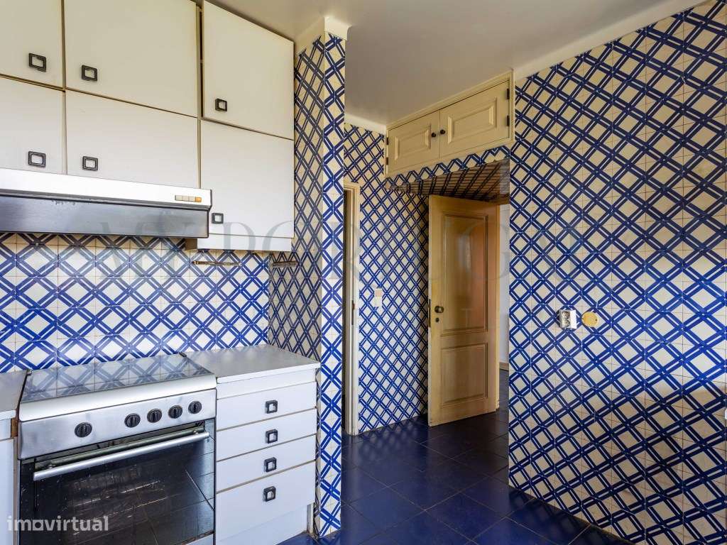 Apartamento T3 com Duas Varandas e Vista Privilegiada - Cascais - P...-25