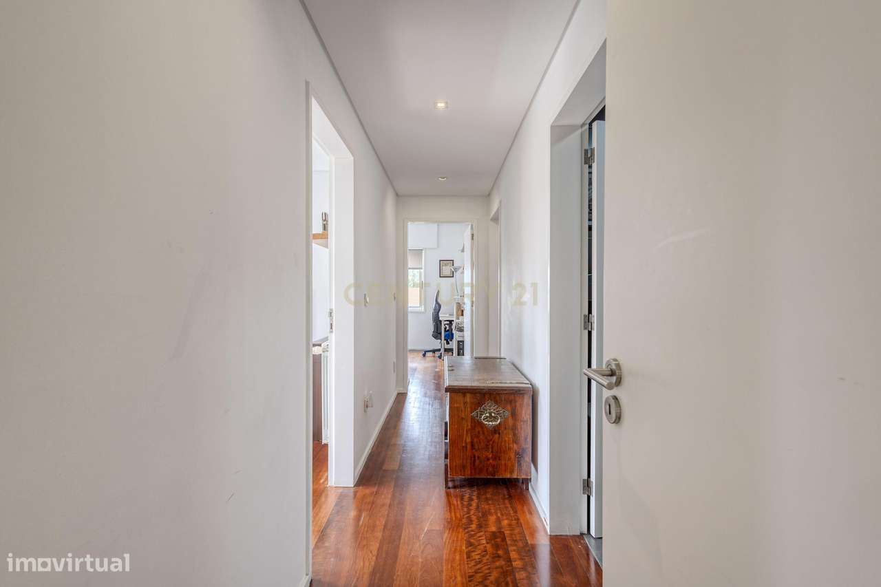 Espetacular T3 de 3 frentes a cinco minutos da praia da Granja-12