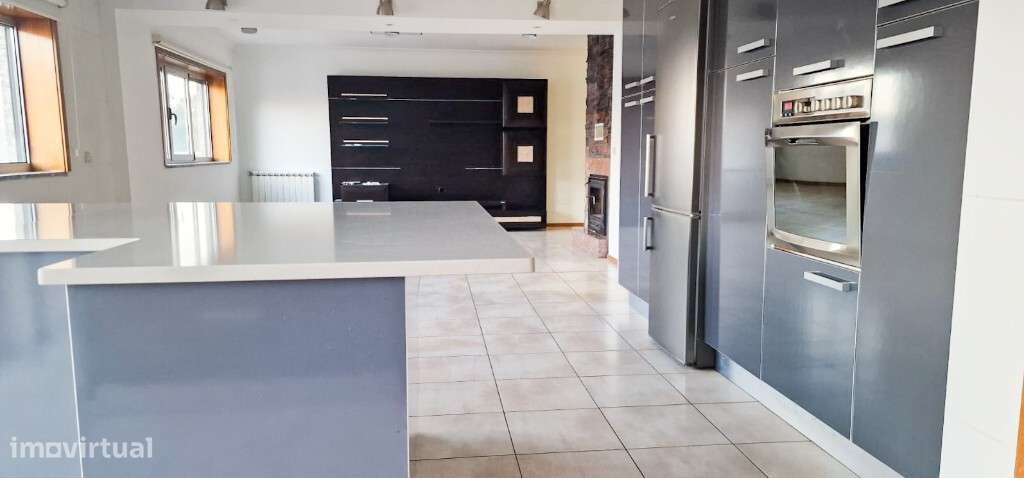 Moradia V4 em banda - Vieira do Minho-9