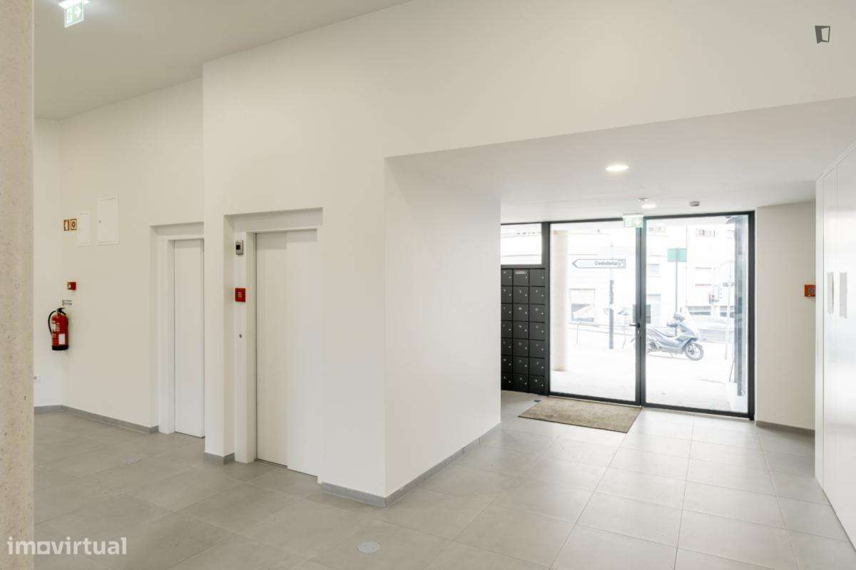 Estúdio - localizado em Cedofeita Porto - Grande imagem: 3/10