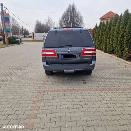 Lincoln Navigator - 13