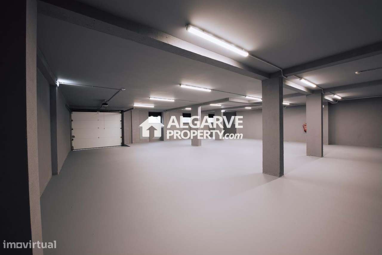 Moderno T2 no Centro de Faro com Garagem e Excelentes Acessos - Grande imagem: 4/34