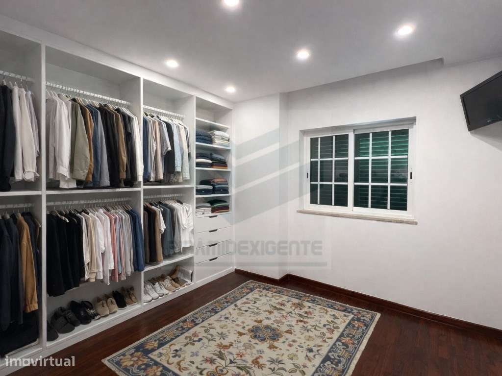 MORADIA T4+1, CAVE 76m2, SÓTAO, GARAGEM, GAIO - MOITA-24