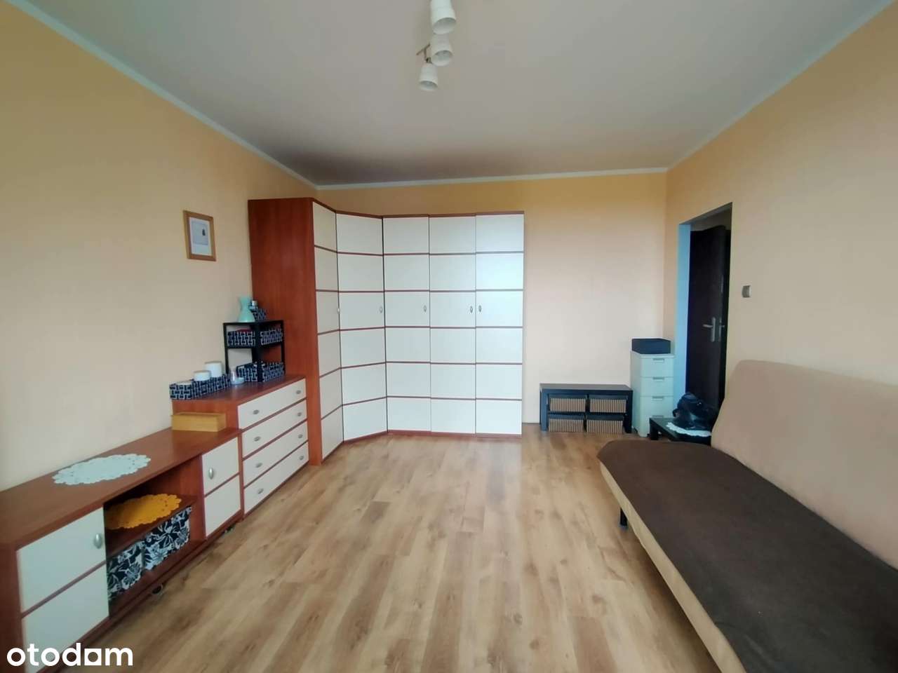 Duża kawalerka, z osobą kuchnią-3