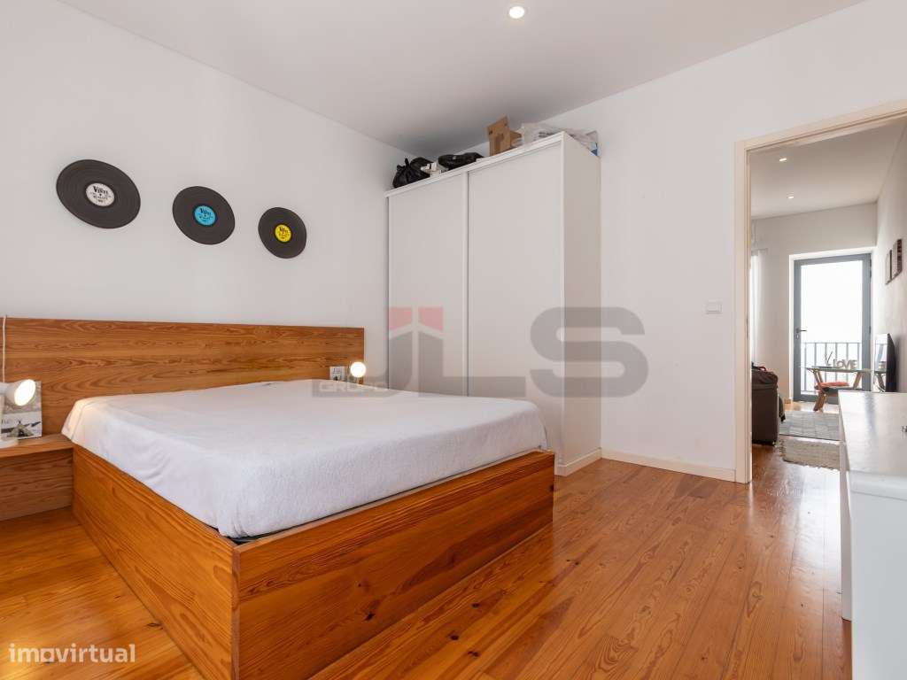 Moradia V3 no Centro de Ponta Delgada-9