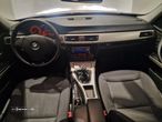 BMW 320 d Exclusive - 24