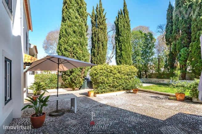 Andar de Moradia T3 c/ Jardim Privativo no Centro Histórico de Cascais-50