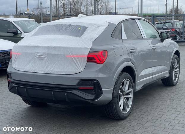 Audi Q3 Sportback - 7