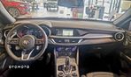 Alfa Romeo Stelvio 2.0 Turbo Veloce Q4 - 10