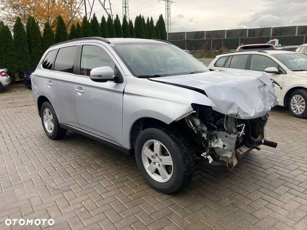 Mitsubishi Outlander 2.2 DID Intense - 1