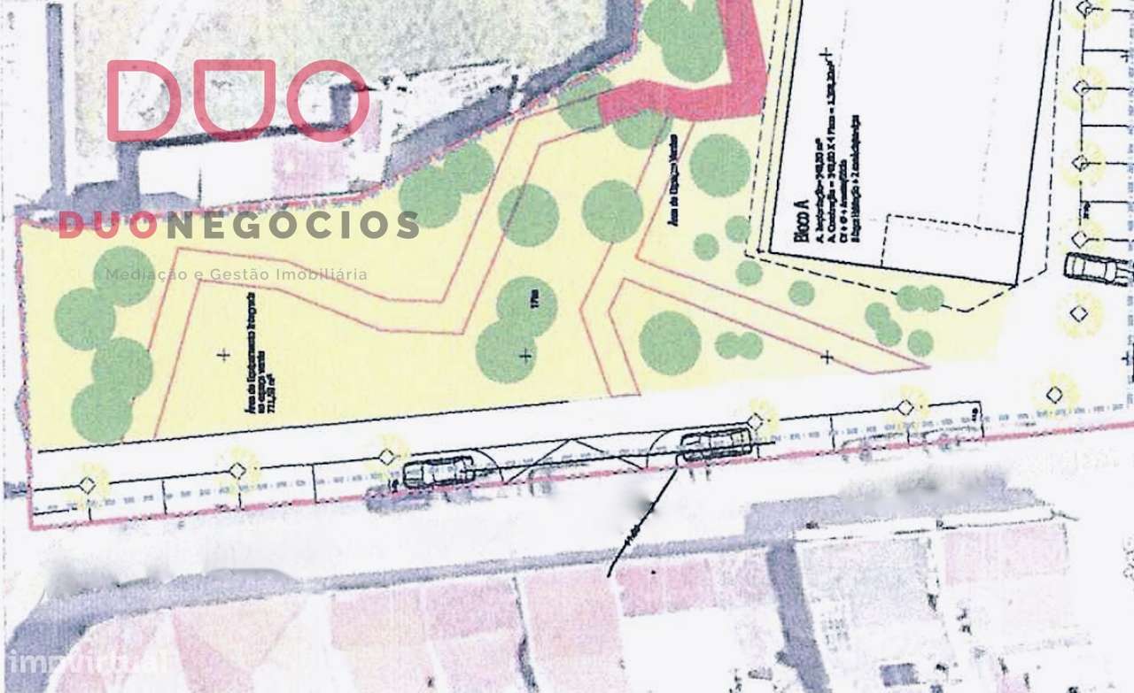 Prédio  para construção  no Montijo / Demolição de Armazém-4