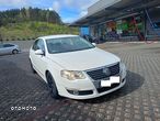 Volkswagen Passat 2.0 TDI Comfortline - 14