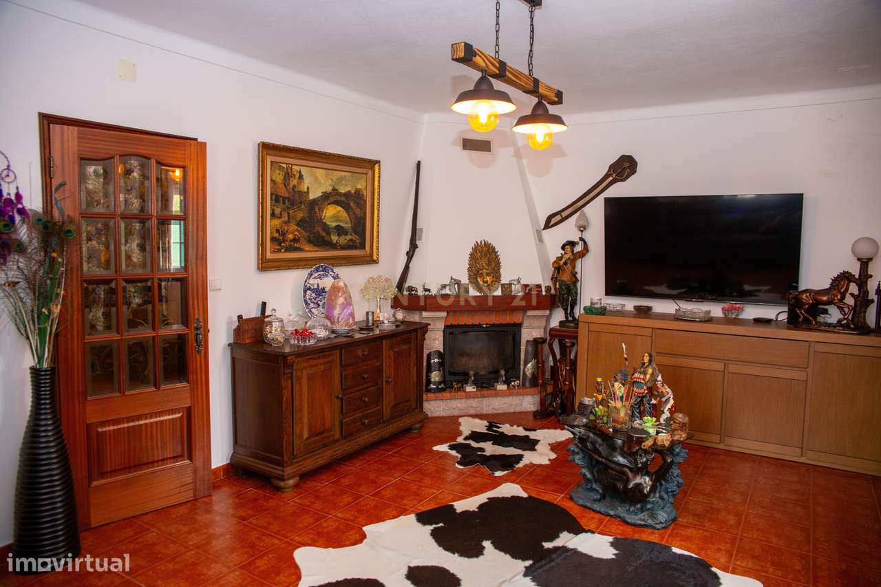 Charmosa Moradia T4 em Estremoz-12