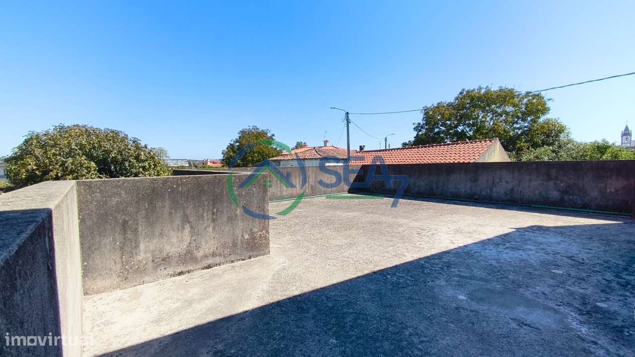 Moradia T3 com terreno, Apúlia-23