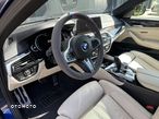 BMW Seria 5 M550i xDrive sport - 36