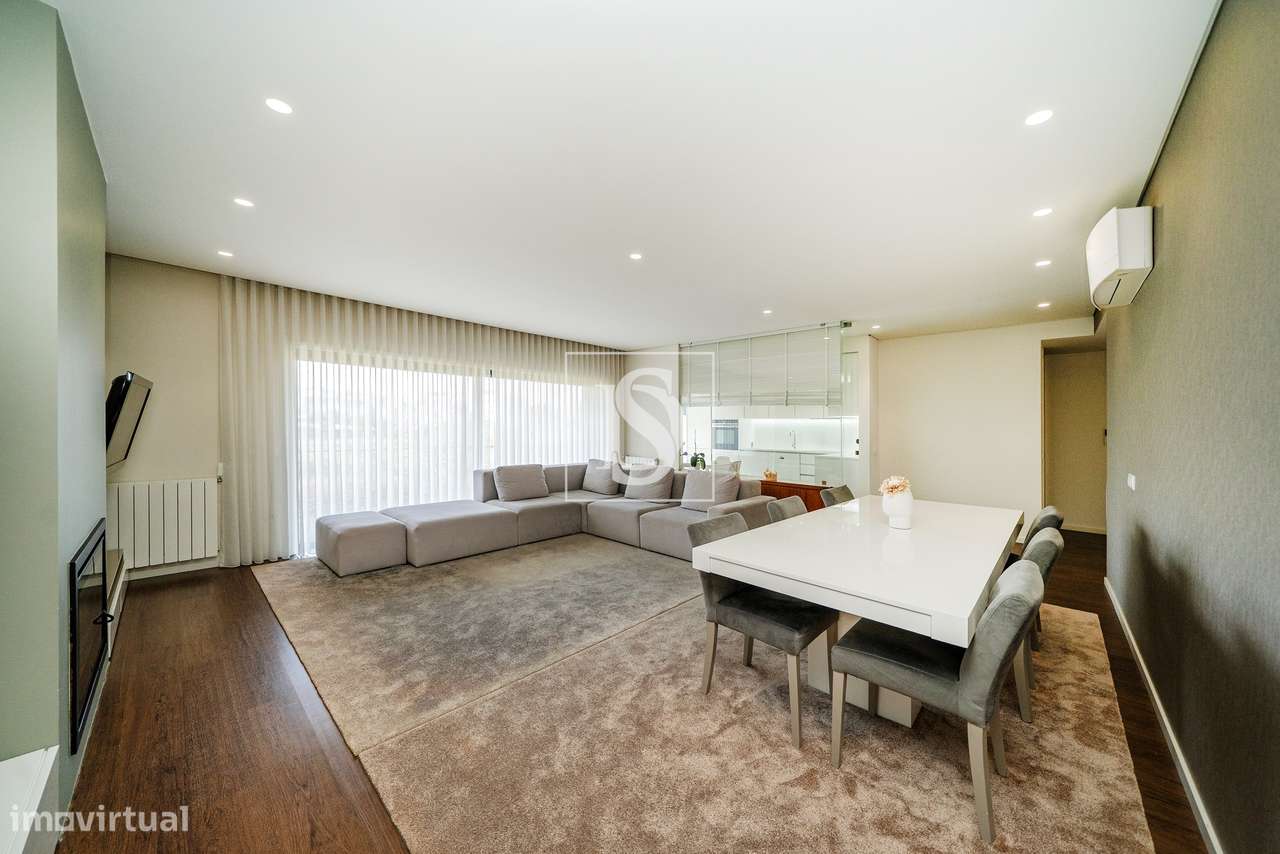 Apartamento T4 de Luxo, no Mira Rio 3, em Barcelinhos-17