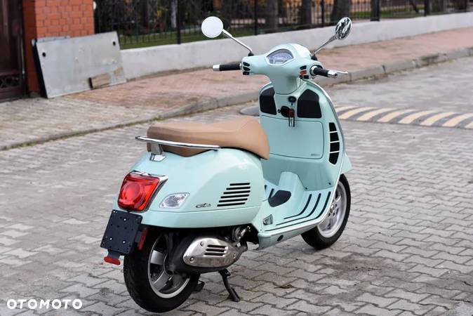 Piaggio Vespa - 10