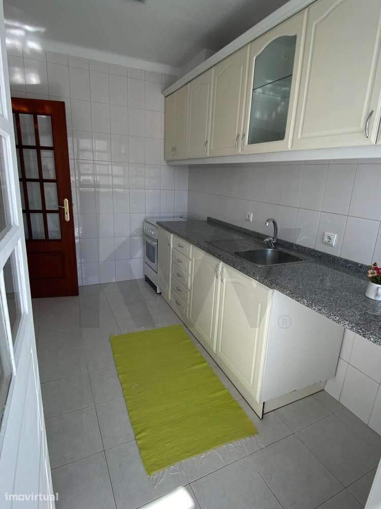 Moradia em Barcarena com Potencial para T3 ou Investimento (2x T1)-9